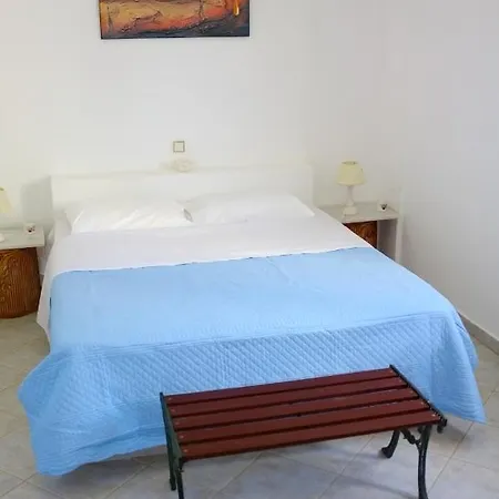 Smaragda - Agios Dimitrios, Kythnos Agios Dimitrios (Kythnos)